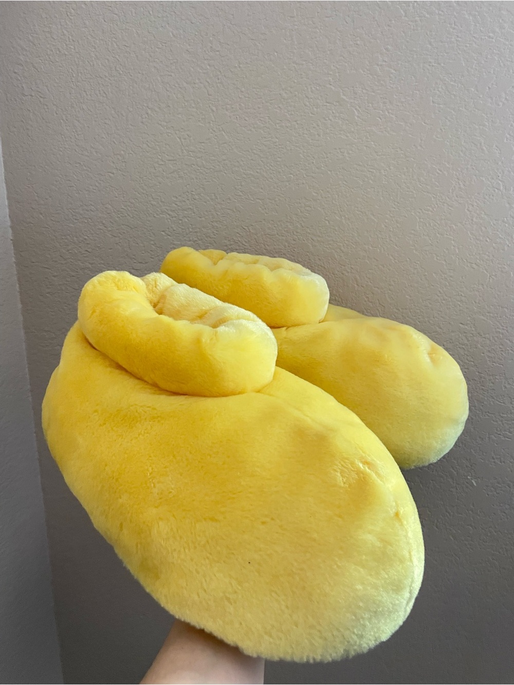 Disney Parks Mickey Mouse Feet Plush Slippers Adult Medium Halloween